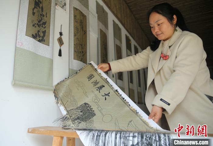 云南绥江竹编：穿梭经纬编织幸福