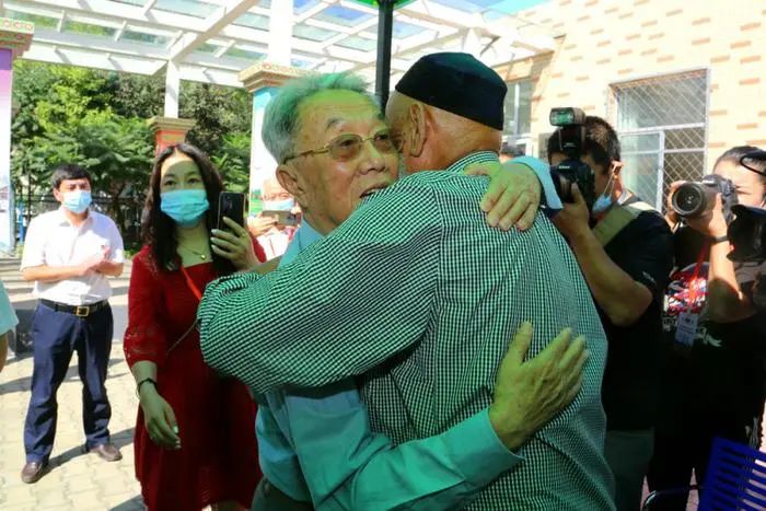 跨越半个世纪的民族团结情